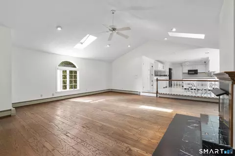 Living - 241 Argyle Rd, Orange, CT 06477 photo 3 of 6