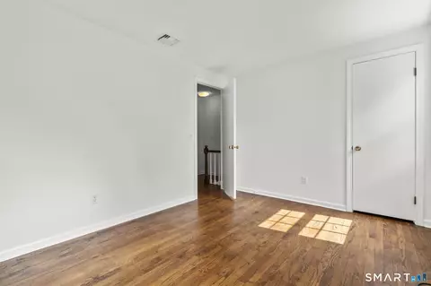 Bedroom - 241 Argyle Rd, Orange, CT 06477 photo 6 of 8