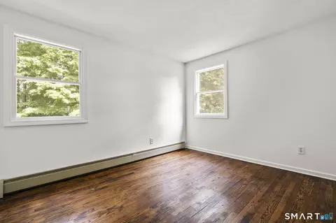 Bedroom - 241 Argyle Rd, Orange, CT 06477 photo 7 of 8