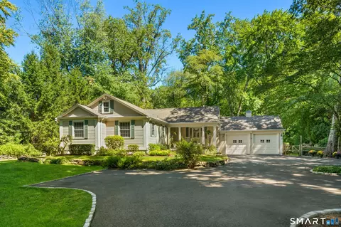 228 Bayberry Ln, Westport, CT 06880