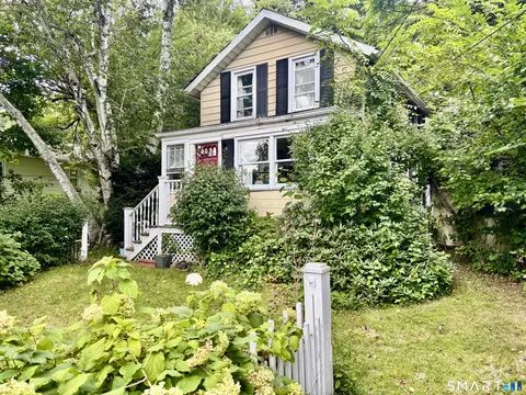 20 Hickok Ave, Bethel, CT 06801