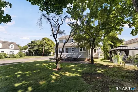 Exterior - 218 Circular Ave, Hamden, CT 06514 photo 4 of 6