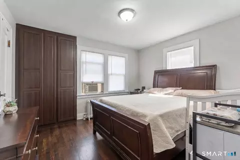 Bedroom - 218 Circular Ave, Hamden, CT 06514 photo 1 of 3
