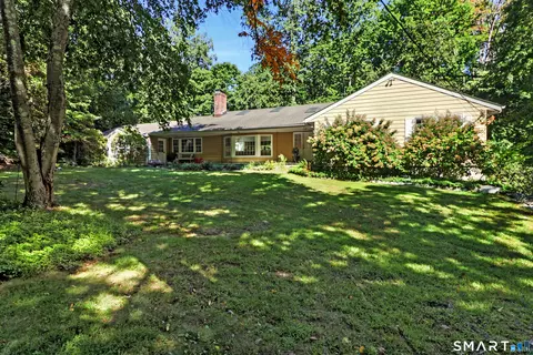21 Tyler Dr, Stamford, CT 06903