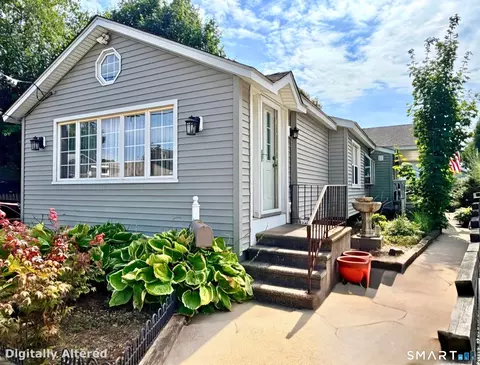 40 Andrews Ave, Milford, CT 06460