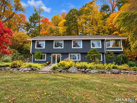 177 Mamanasco Rd, Ridgefield, CT 06877