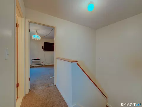 Entry Way - 56 Suffield Meadow Dr #56, Suffield, CT 06078 photo 4 of 4