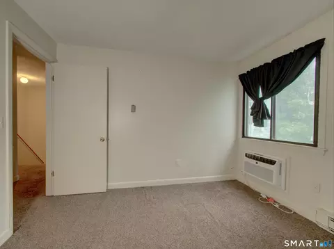 Bedroom - 56 Suffield Meadow Dr #56, Suffield, CT 06078 photo 4 of 9