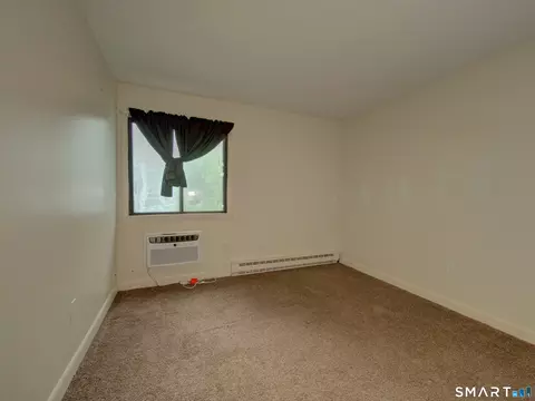 Bedroom - 56 Suffield Meadow Dr #56, Suffield, CT 06078 photo 3 of 9