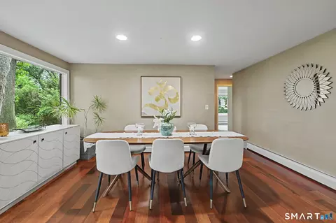 Dining - 31 Splitrock Rd, Norwalk, CT 06854 photo 2 of 3