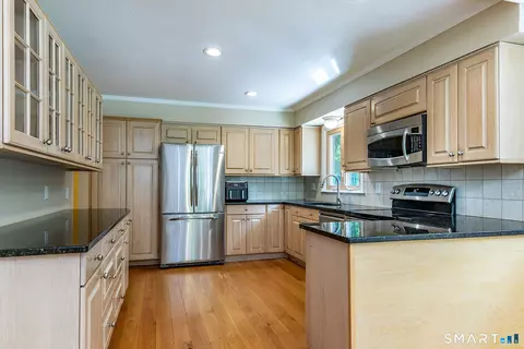 Kitchen - 83 Sherman Tpke, Redding, CT 06896 photo 1 of 4
