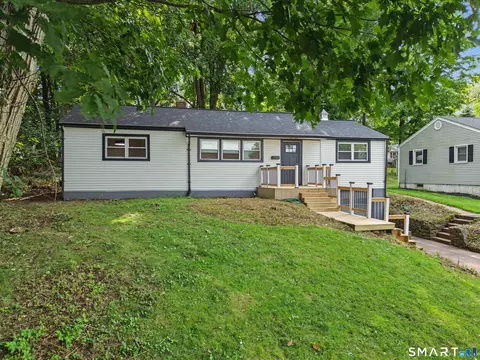Exterior - 2 Ono Dr, Wallingford, CT 06492 photo 2 of 8