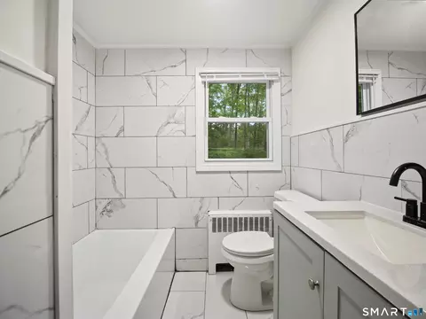 Bath - 2 Ono Dr, Wallingford, CT 06492 photo 2 of 2