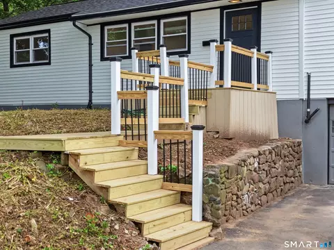 Exterior - 2 Ono Dr, Wallingford, CT 06492 photo 7 of 8