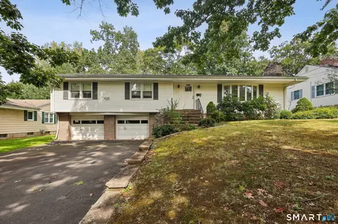 144 Tuttle Dr, New Haven, CT 06512