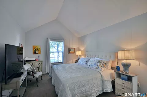Bedroom - 44 Elizabeth Cir #44, Sandy Hook, CT 06482 photo 2 of 4