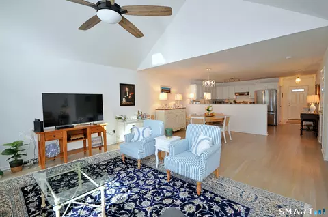 Living - 44 Elizabeth Cir #44, Sandy Hook, CT 06482 photo 4 of 5