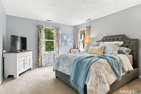 Bedroom - 73 Long Hill Rd, Deep River, CT 06417 photo 1 of 6