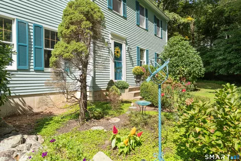 Exterior - 73 Long Hill Rd, Deep River, CT 06417 photo 4 of 8