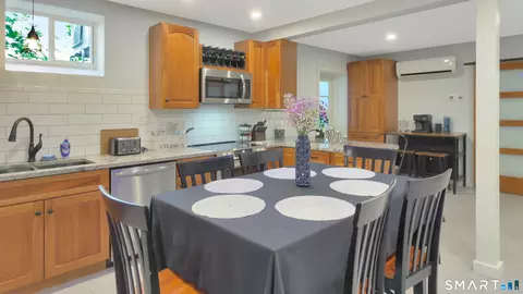 Kitchen - 160 Halls Hill Rd, Killingly, CT 06239 photo 5 of 6