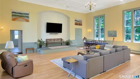 Living - 160 Halls Hill Rd, Killingly, CT 06239 photo 1 of 7