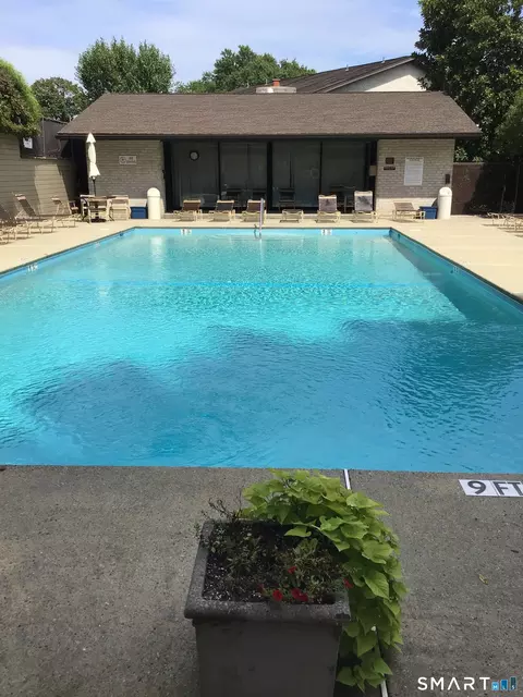 247 Hamilton Ave #7, Stamford, CT 06902