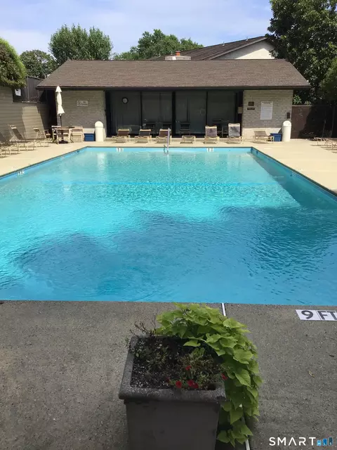 247 Hamilton Ave #7, Stamford, CT 06902