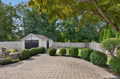 Exterior - 24 Cedar Crest Pl, Norwalk, CT 06854 photo 7 of 9