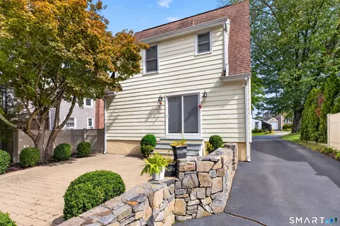 Exterior - 24 Cedar Crest Pl, Norwalk, CT 06854 photo 5 of 9