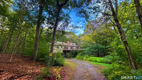 Exterior - 323 Gallup Hill Rd # A, Ledyard, CT 06339 photo 2 of 6