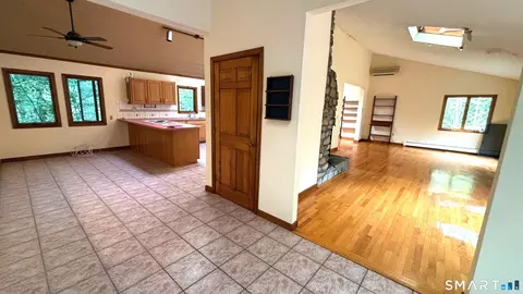 Entry Way - 323 Gallup Hill Rd # A, Ledyard, CT 06339 photo 2 of 3
