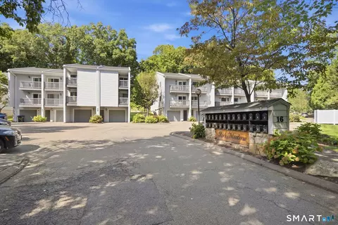 16 Rockmeadow Rd #I, Norwalk, CT 06850