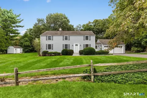 27 White Oak Shade Ln, New Canaan, CT 06840