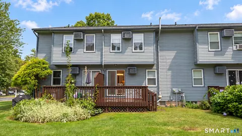 Exterior - 1 Abbott Rd #100, Ellington, CT 06029 photo 2 of 4