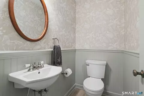 Bath - 195 Webb Cir, Monroe, CT 06468 photo 1 of 3
