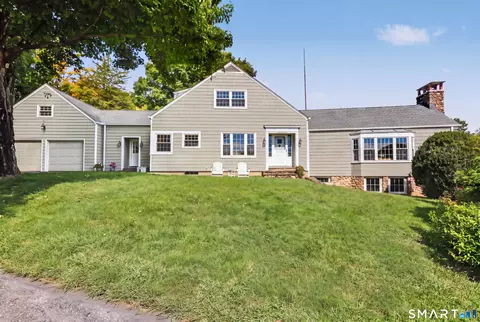 Exterior - 195 Webb Cir, Monroe, CT 06468 photo 2 of 5