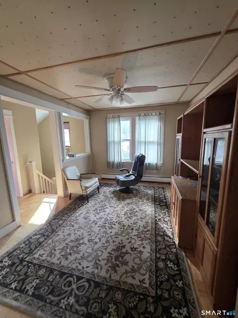 Entry Way - 47-49 Whiton St, Windsor Locks, CT 06096 photo 5 of 6