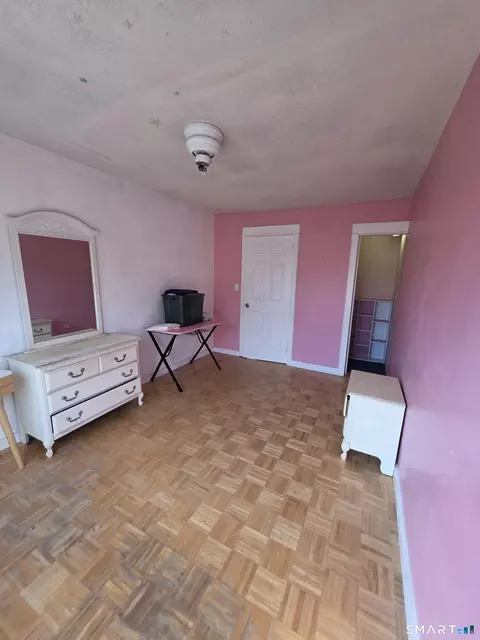 Bedroom - 47-49 Whiton St, Windsor Locks, CT 06096 photo 5 of 6
