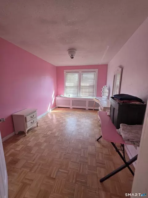 Bedroom - 47-49 Whiton St, Windsor Locks, CT 06096 photo 4 of 6