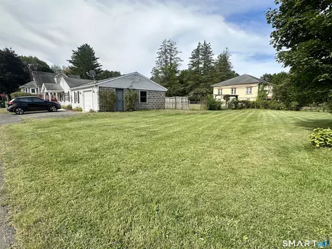 Exterior - 1 Edith St, Windsor Locks, CT 06096 photo 8 of 8