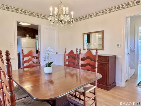 Dining - 16 Aron Ave, Waterbury, CT 06708 photo 2 of 4