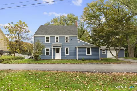 Exterior - 6 Lee Ave, Norwich, CT 06360 photo 3 of 6
