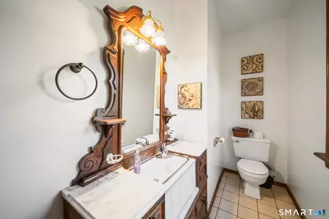 Bath - 12 Hull St, Ansonia, CT 06401 photo 1 of 3