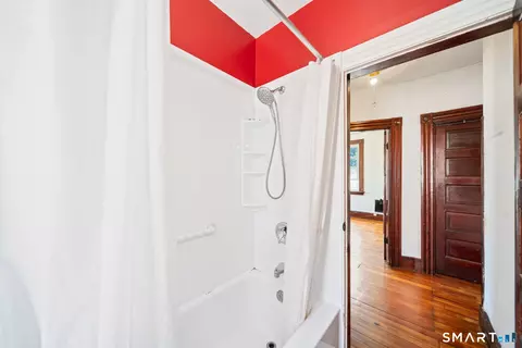 Bath - 12 Hull St, Ansonia, CT 06401 photo 3 of 3