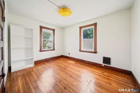 Bedroom - 12 Hull St, Ansonia, CT 06401 photo 4 of 5