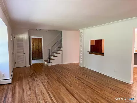 Living - 231 Rivergate Dr, Wilton, CT 06897 photo 2 of 5