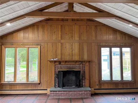 Living - 231 Rivergate Dr, Wilton, CT 06897 photo 4 of 5