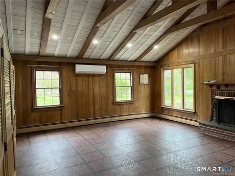 Living - 231 Rivergate Dr, Wilton, CT 06897 photo 5 of 5