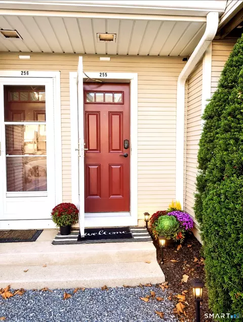 255 Willow Spgs #255, New Milford, CT 06776