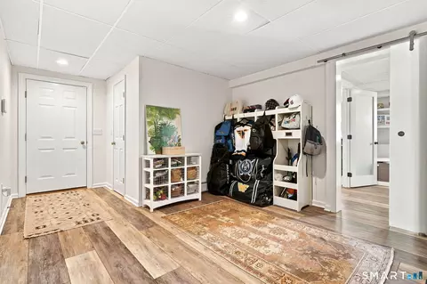 Entry Way - 40 Great Ring Rd, Newtown, CT 06470 photo 2 of 2